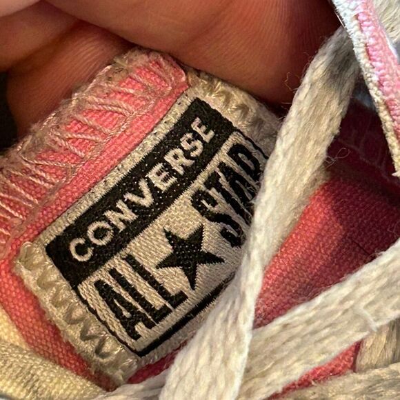 Converse Chuck Taylor all Star low top lace up pink shoes sneakers sz 8 kids - Picture 3 of 7